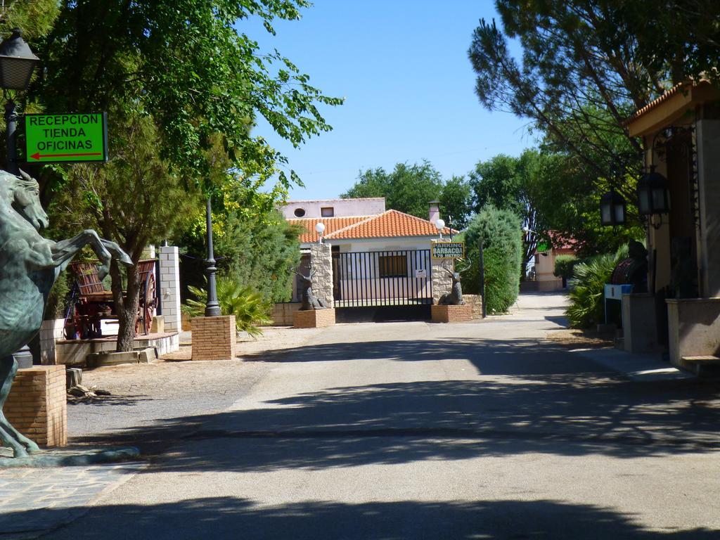 Alojamiento Rural Los Delfines Valdepenas Bagian luar foto