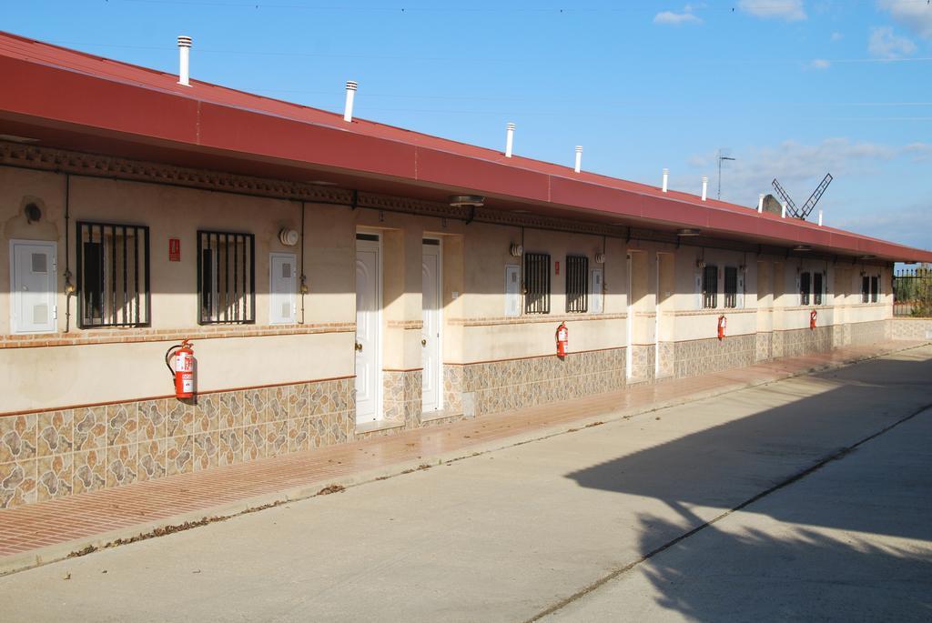 Alojamiento Rural Los Delfines Valdepenas Bagian luar foto